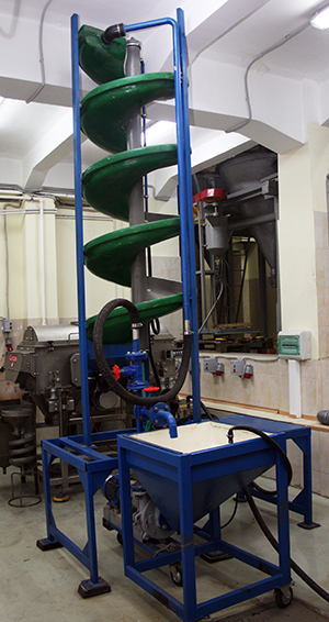 Полупромышленная установка опробования ПОУ-1-750 (шлюз винтовой ШВм-750)