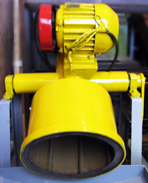 Лабораторная шаровая мельница с поворотной осью МШЛ 300х200