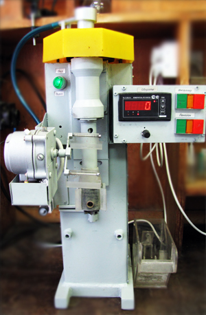 Флотационная машина флокулярная лабораторная ФМФ с объёмом камер 1,0; 0,5; 0,2 л.