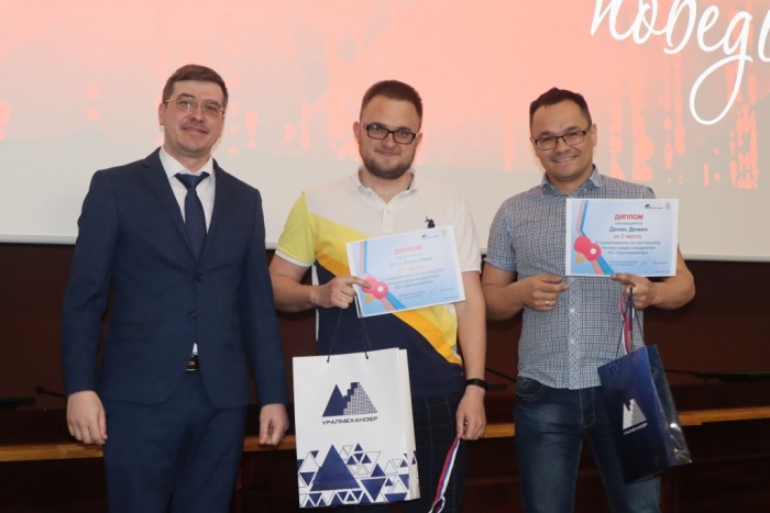 В «Уралмеханобре» определили лучших теннисистов