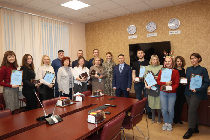В Уралмеханобре Новый год отметили с креативом и фантазией