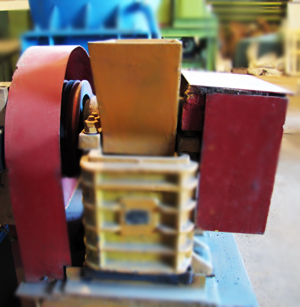 Щековая дробилка ДГЩ 100х60